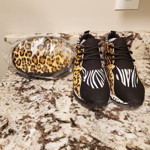 STEVE MADDEN CLIFFS AND ALDO BELT BAG